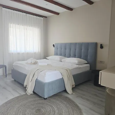 베드 앤드 브렉퍼스트 다니엘라 B&B Veleniki