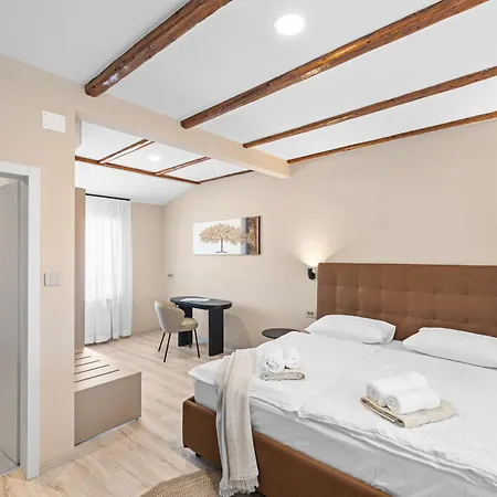 فندق مبيت وإفطار Bed & Breakfast Daniela 3*