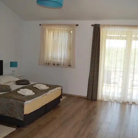 Bed & Breakfast Daniela 3* Veleniki