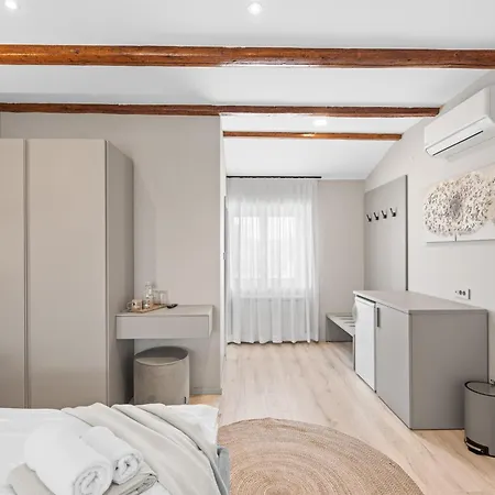 Daniela Bed & Breakfast 3*