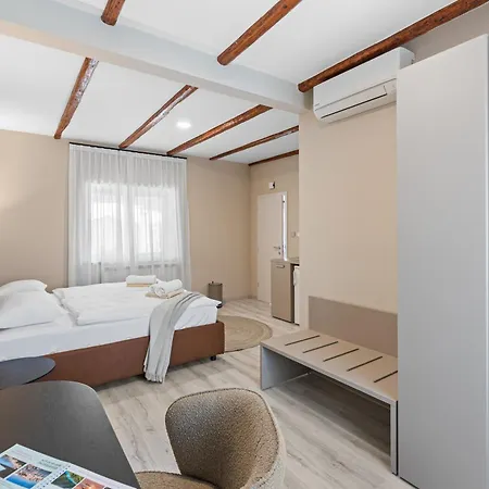 Bed & Breakfast Daniela Veleniki